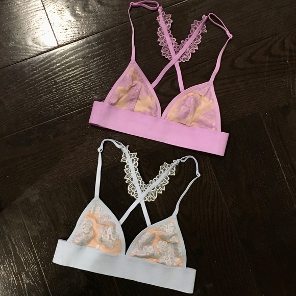 2 Rare VS PINK Lacey Bras - Picture 2 of 16